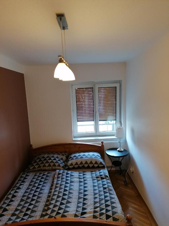 Alex Apartman โชพรอน ภายนอก รูปภาพ